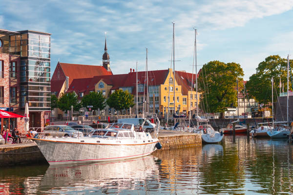 Lystbådehavnen i Stralsund i Tyskland.
