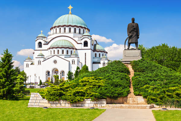 Sankt Sava katedralen i Beograd i Serbien.