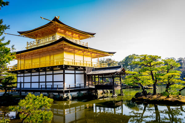 Den Gyldne Pavillion i kejserbyen Kyoto.