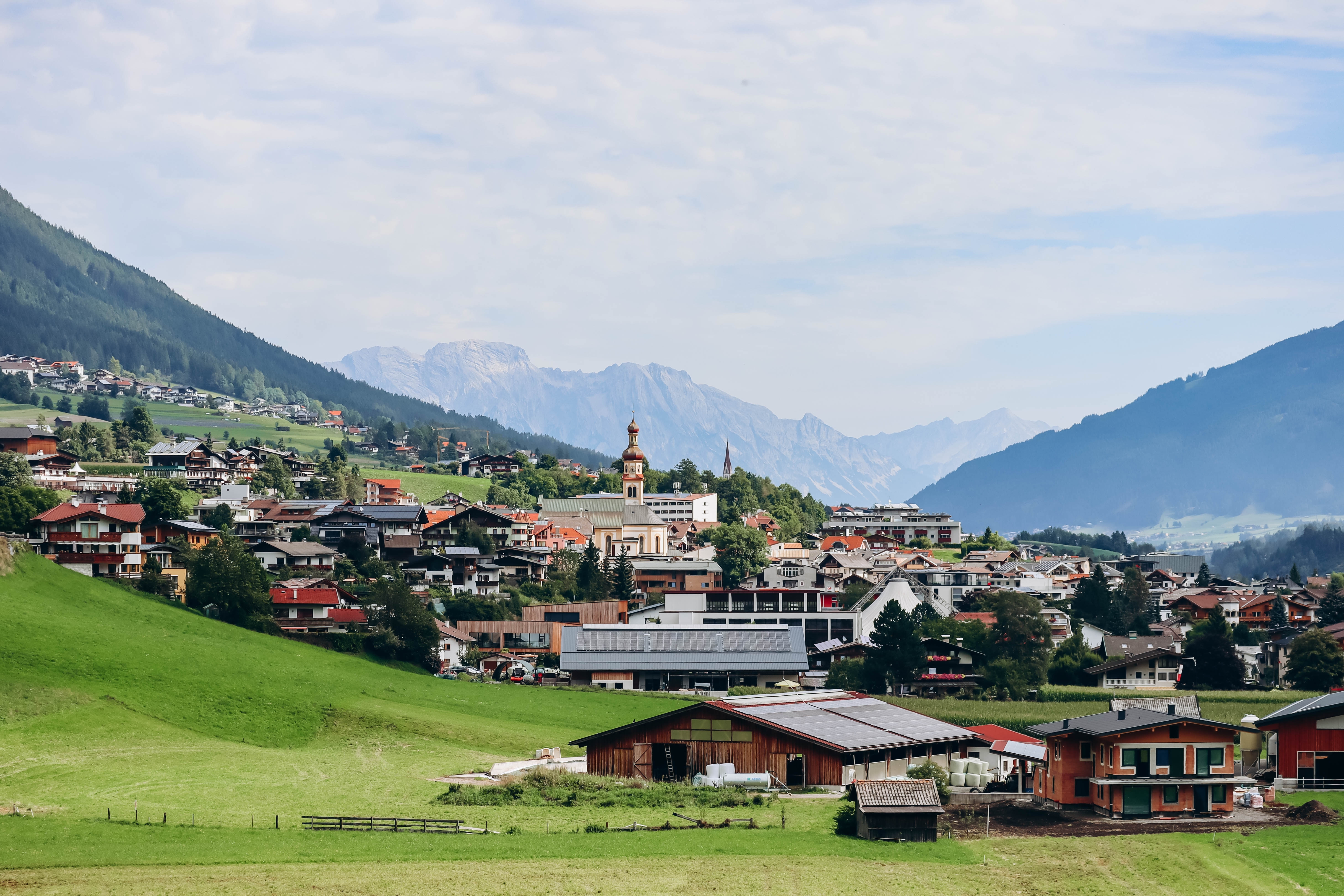 Den østrigske by Fulpmes.