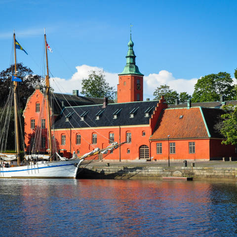 Det flotte slot i Halmstad i Sverige.