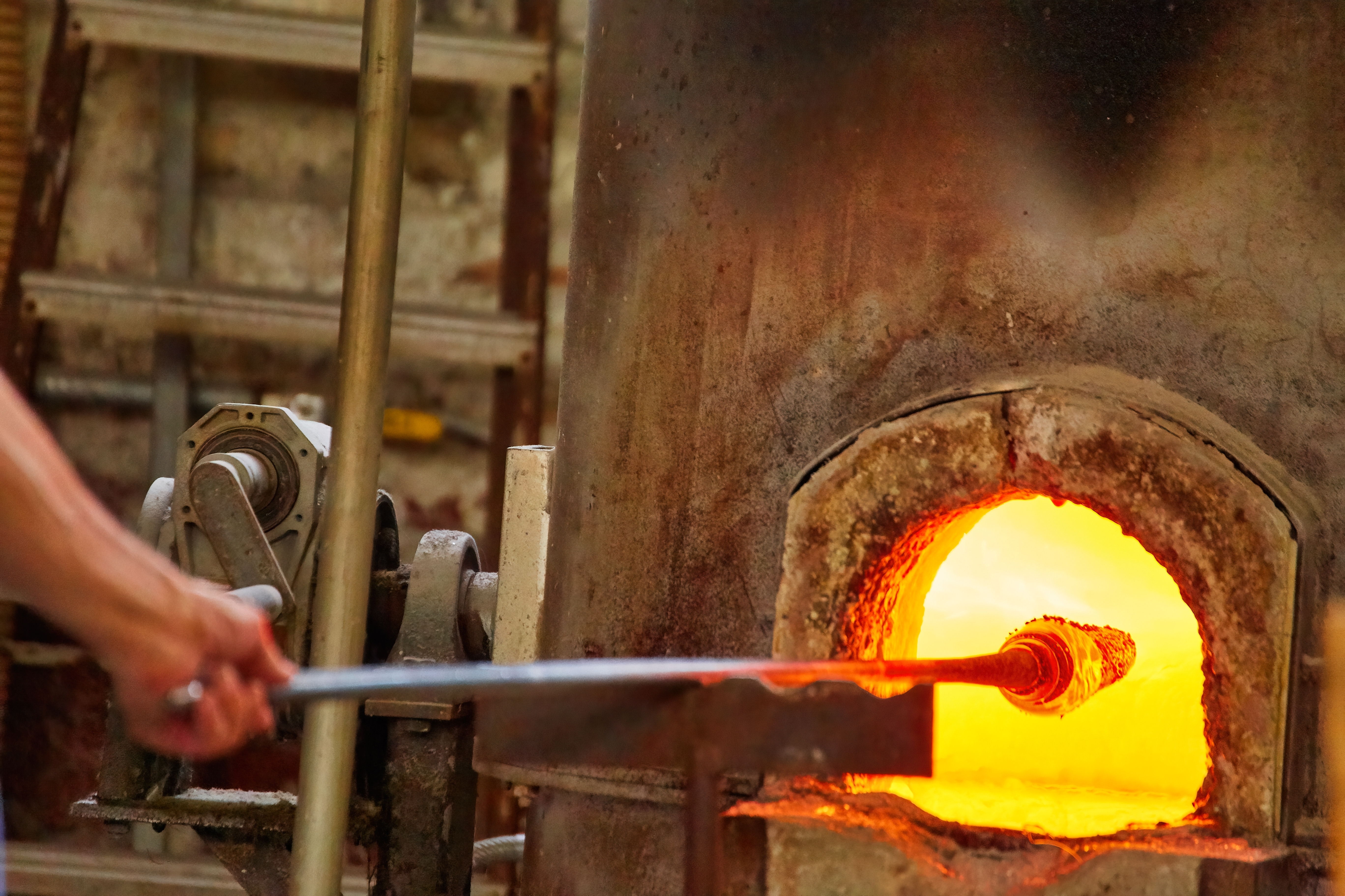 Ovn i et glaspusteri i Tjekkiet.