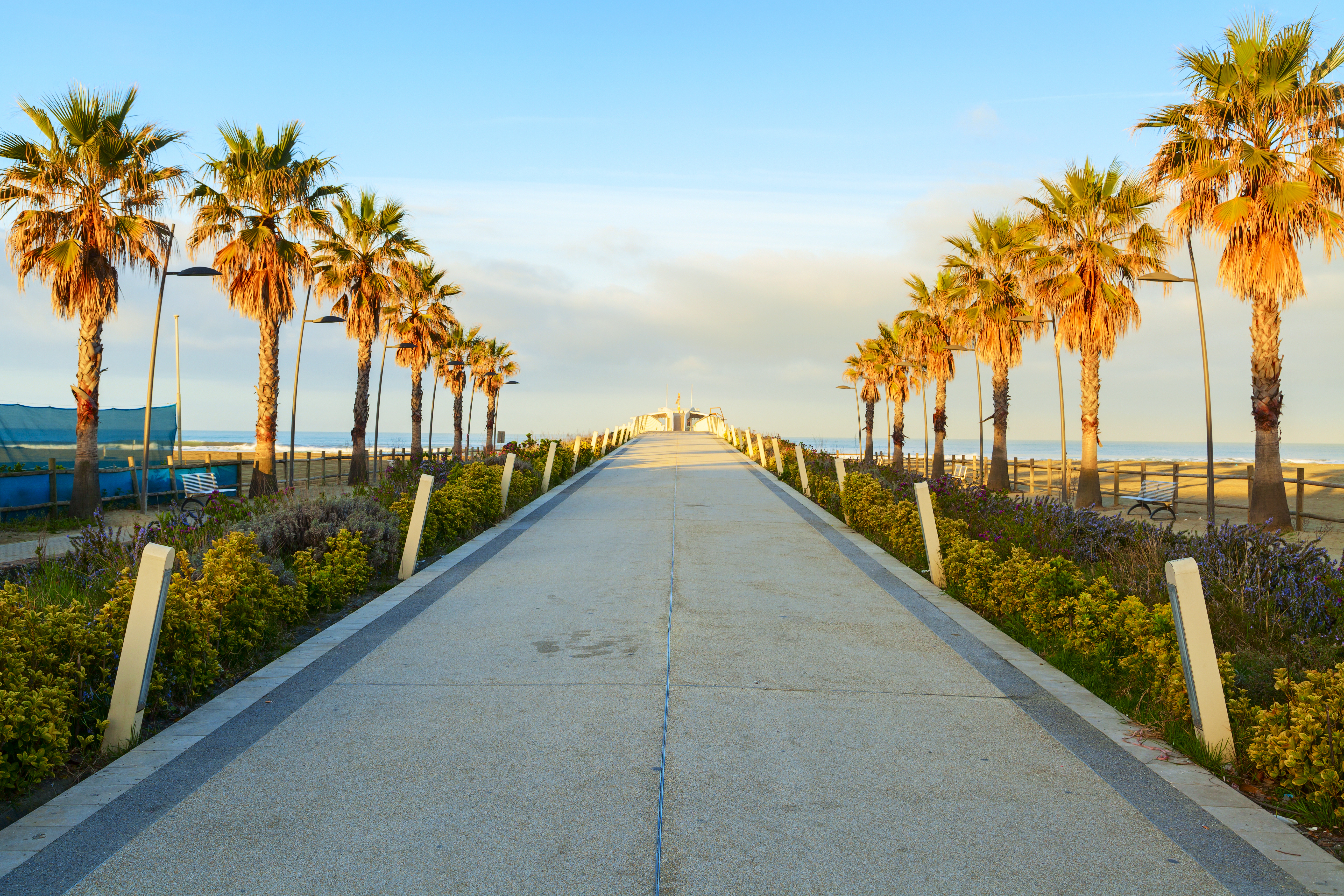 Strandpromenaden ved Lido di Camaiore i Toscana i Italien.