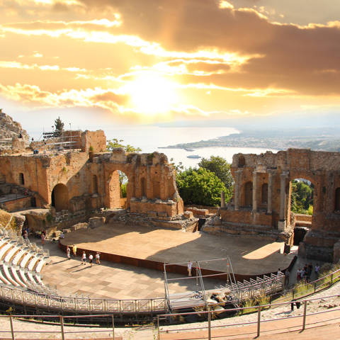 Amfiteatret i Taormina på Sicilien.