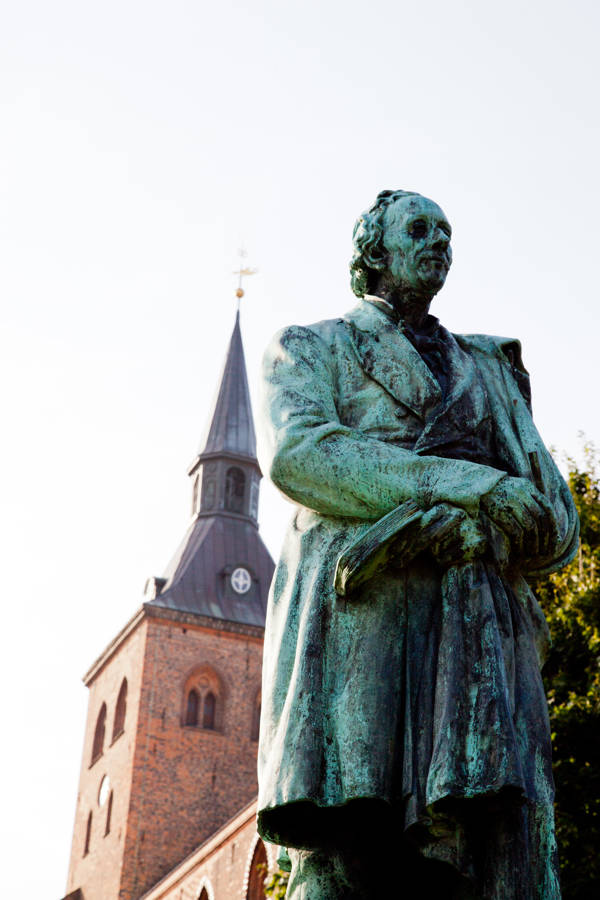 Statue med H.C. Andersen i Odense.