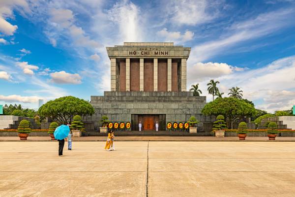 Ho Chi Minh Mausoleum i Hanoi i Vietnam.