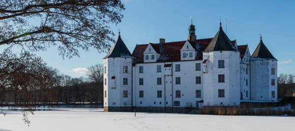 Glüksburg Slot ved Flensborg i Tyskland om vinteren.