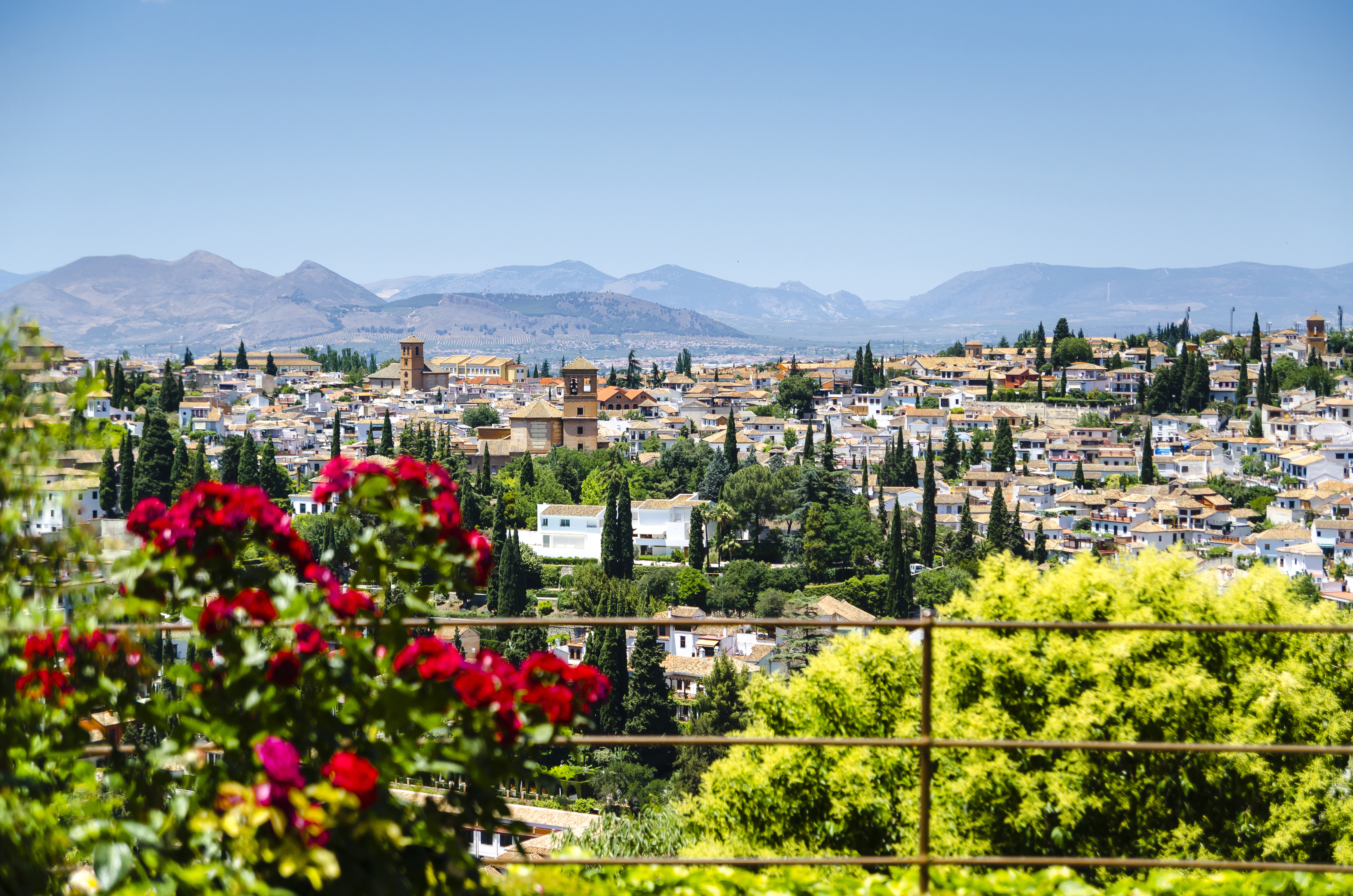 Udsigt over Granada i Andalusien i Spanien.