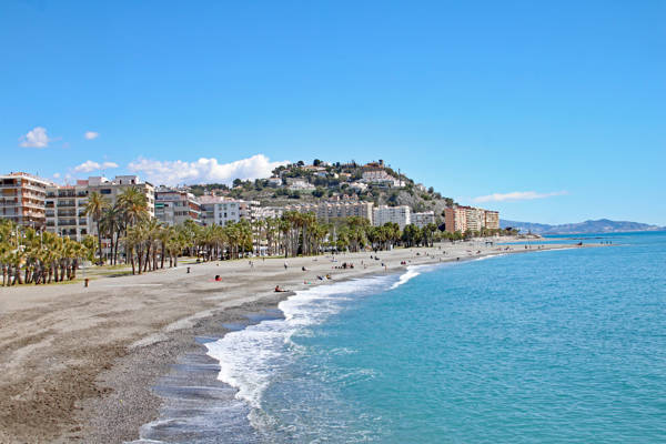 Stranden ved Almuñécar og Costa Tropical i Andalusien i det sydlige Spanien.