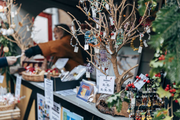 Julestemning på julemarked på Ærø.