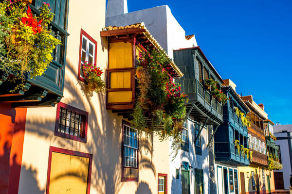 Den farverige by Santa Cruz de La Palma på La Palma.
