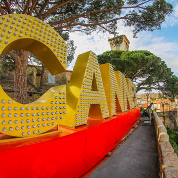 Cannes skilt i den franske by Cannes.