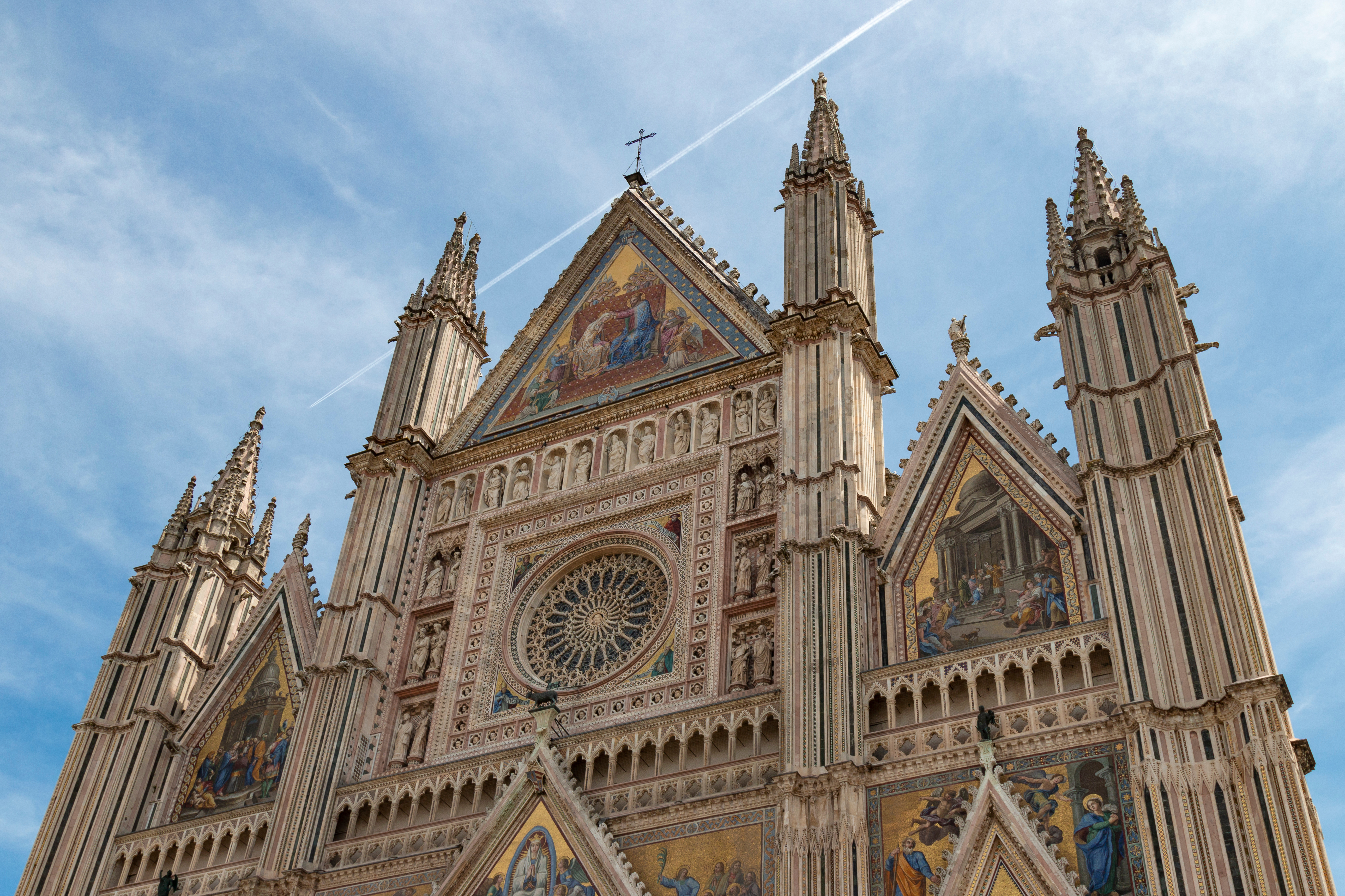 Den imponerende domkirke i Orvieto i Umbrien i Italien.