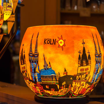 Souvenirs fra julemarked i Köln i Tyskland.