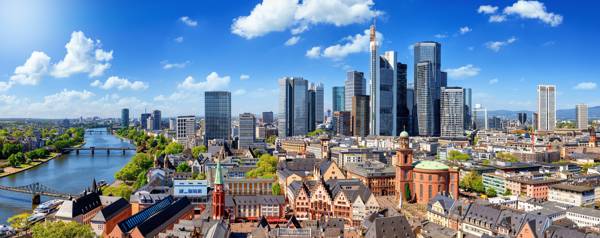 Skyline over Frankfurt i Tyskland.