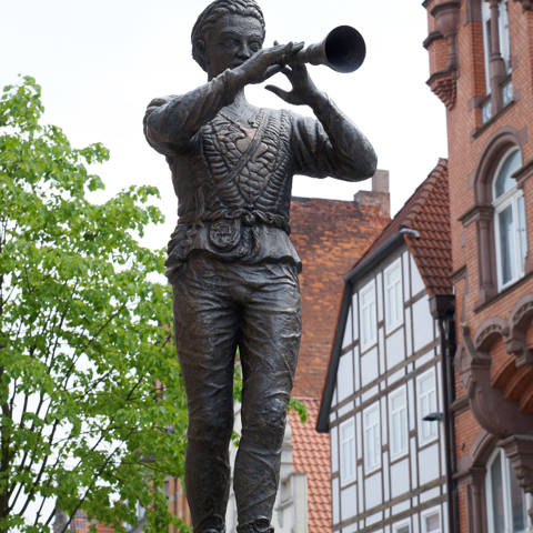 Statue med rottefængeren fra Hameln.
