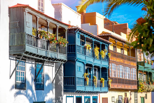 Den farverige by Santa Cruz de la Palma.