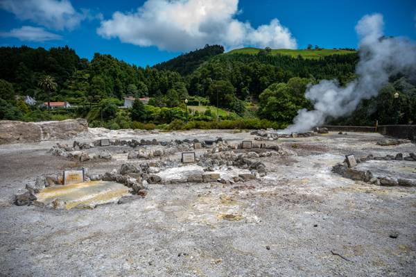 Gejserne Caldeiras Das Furnas på Azorerne.