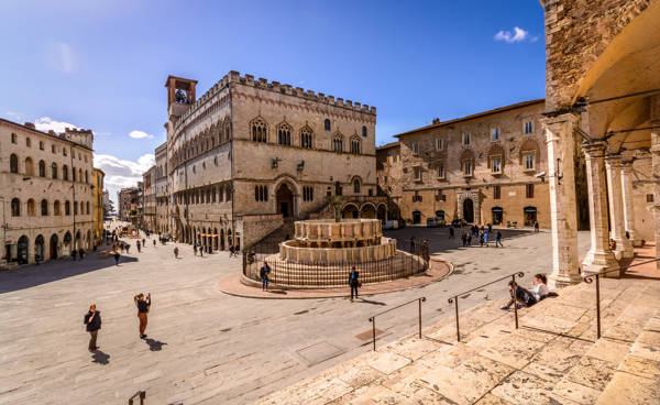 Piazza IV Novembre i Perugia i Italien.